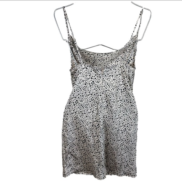 Forever 21 dress - Picture 3 of 4